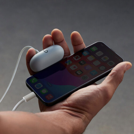 Beats Solo Buds - Image 5