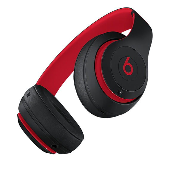 Beats Studio3 Wireless Noise Cancelling Headphones - Defiant Black-Red (The Beats Decade Collection) - Image 4