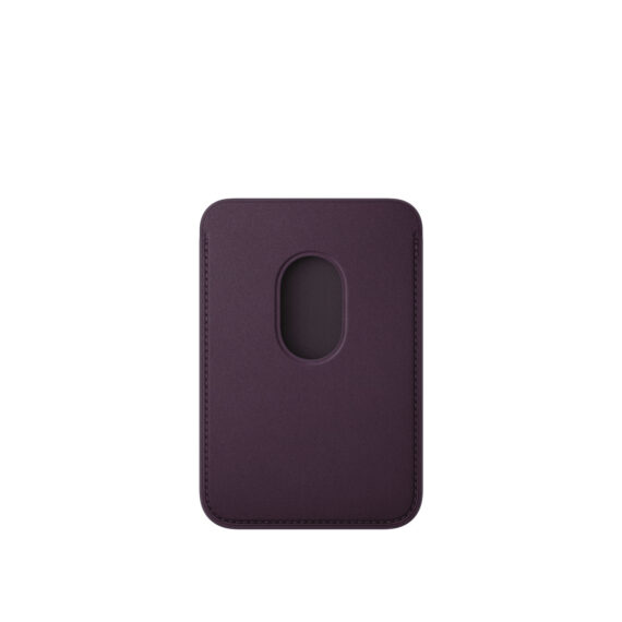 iPhone FineWoven Wallet with MagSafe Blackberry (MA7A4ZM/A) - Image 2